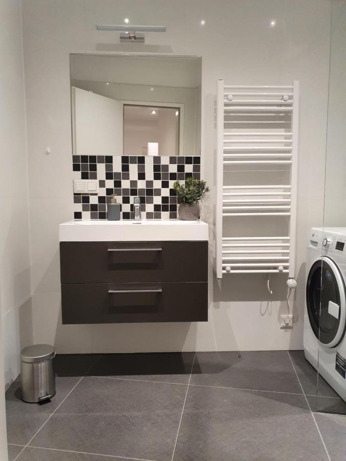Smarte Dachgeschosswohnung Mit 2 Terrassen Direkt Am Hauptbahnhof Wien Eksteriør billede